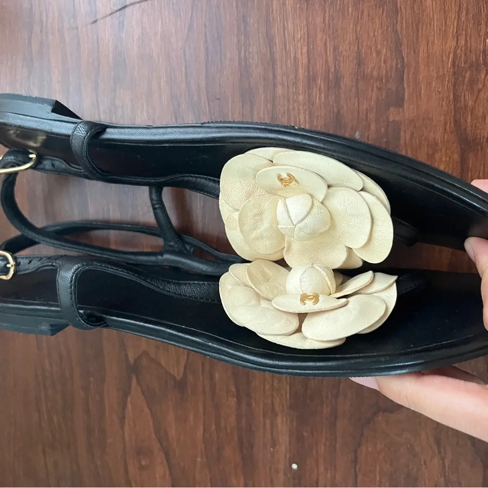 CHANEL Black and Cream Camellia Sandals